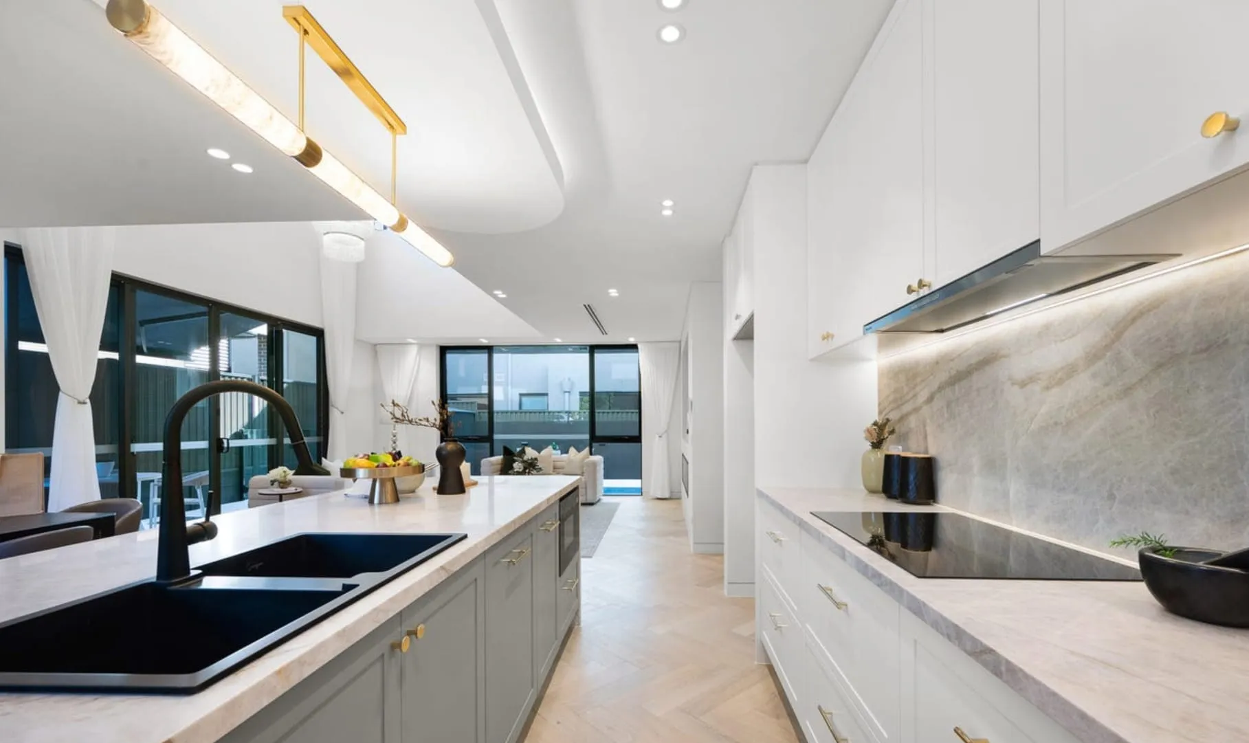 Duplex — Eastwood, photo 3 of 5